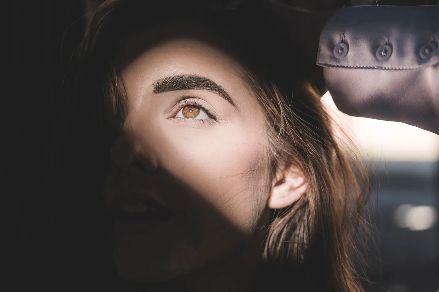 The result of brow lamination in Antalya, a full brow brushed upwards